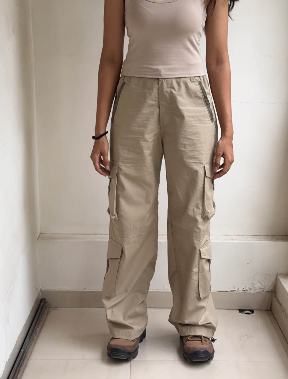 Khakhi Cargo